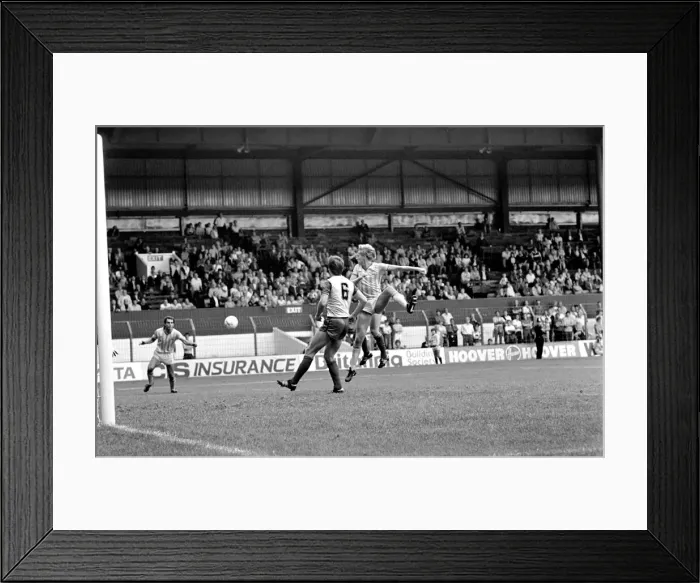 Framed Print : Stoke 2 v. Sheffield Wednesday 1 (Farrell). September 1984 MF17-16-024