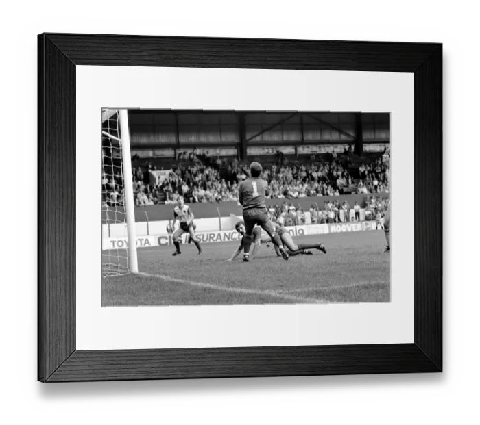Framed Print : Stoke 2 v. Sheffield Wednesday 1 (Farrell). September 1984 MF17-16-022
