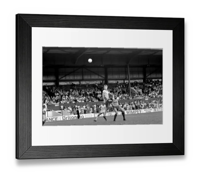 Framed Print : Stoke 2 v. Sheffield Wednesday 1 (Farrell). September 1984 MF17-16-005 Framed Print : Stoke 2 v. Sheffield Wednesday 1 (Farrell). September 1984 MF17-16-005