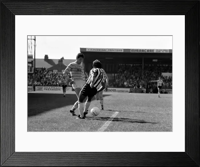 Framed Print : Grimsby 0 v. Chelsea 1. May 1984 MF15-12-020 Framed Print : Grimsby 0 v. Chelsea 1. May 1984 MF15-12-020