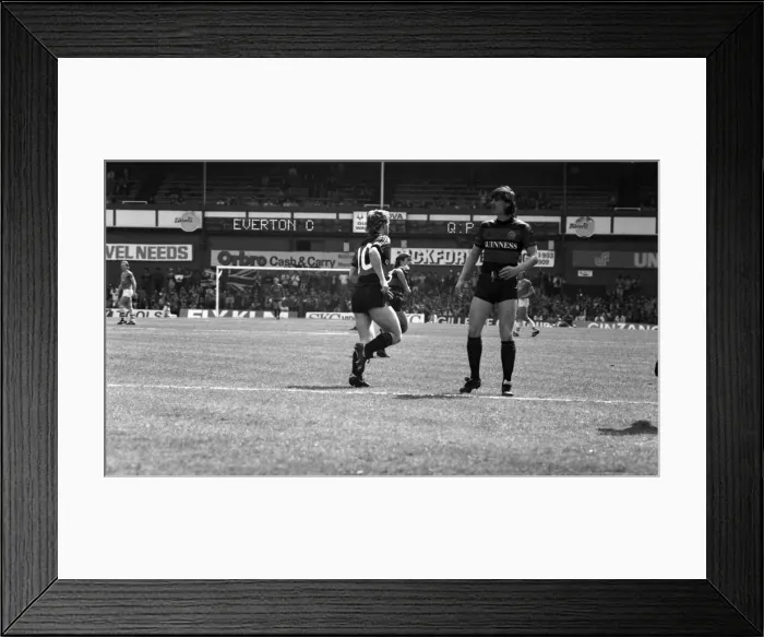 Framed Print : Everton 3 v. Queens Park Rangers 1. May 1984 MF15-11-011