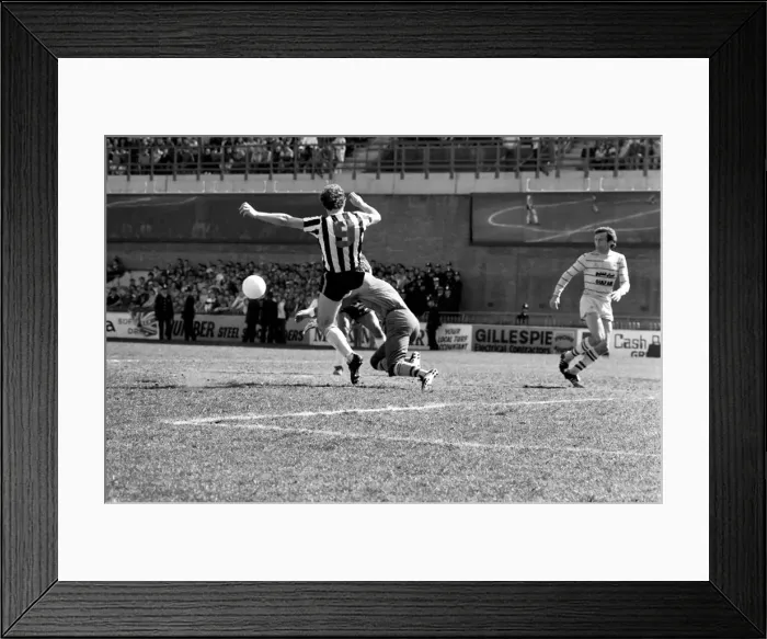 Framed Print : Grimsby 0 v. Chelsea 1. May 1984 MF15-12-006 Framed Print : Grimsby 0 v. Chelsea 1. May 1984 MF15-12-006