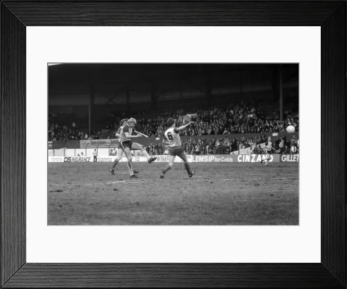 Framed Print : English League Division One match. Stoke City 2 v Sunderland 1. March 1984 MF15-02-012 Framed Print : English League Division One match. Stoke City 2 v Sunderland 1. March 1984 MF15-02-012