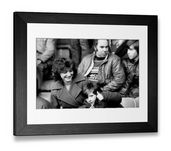 Framed Print : Liverpool 2 v. Queens Park Rangers 0. February 1984 MF14-13-012