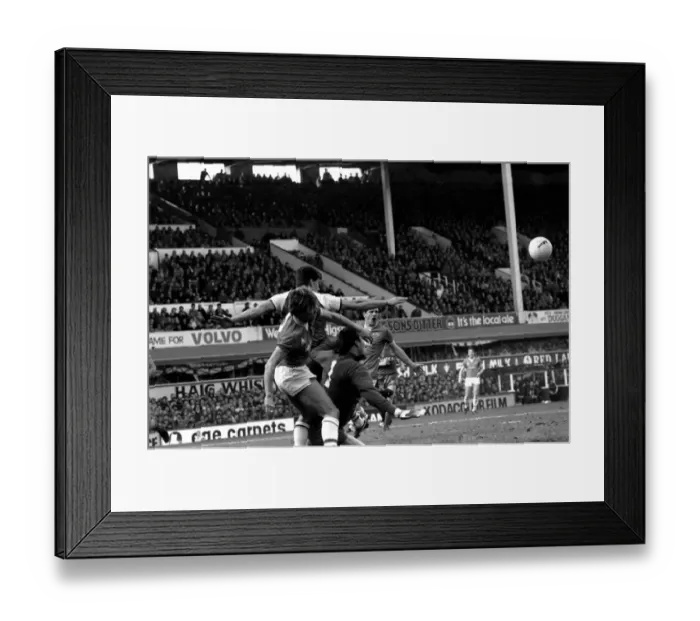 Framed Print : Luton Town 0 v. Liverpool 0. February 1984 MF14-09-029