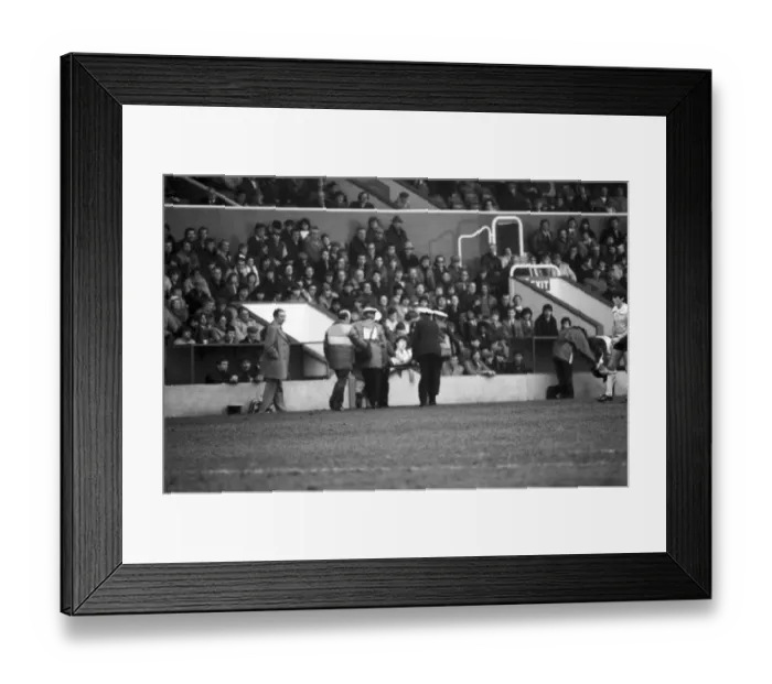Framed Print : West Bromwich Albion 1 v. Everton 1. February 1984 MF14-08-039