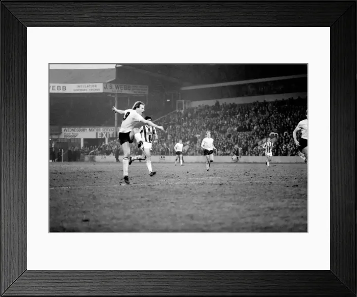 Framed Print : West Bromwich Albion 1 v. Everton 1. February 1984 MF14-08-028 Framed Print : West Bromwich Albion 1 v. Everton 1. February 1984 MF14-08-028