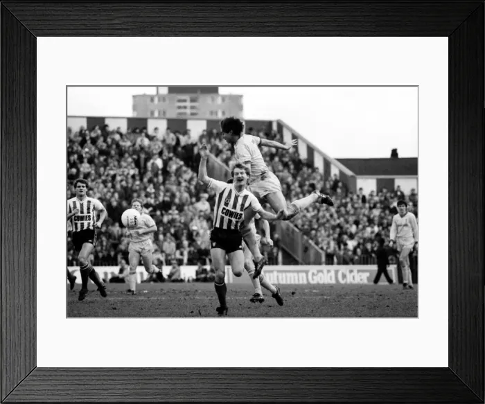 Framed Print : English League Division match at Roker Park. Sunderland 0 v Liverpool 0. February 1984 Framed Print : English League Division match at Roker Park. Sunderland 0 v Liverpool 0. February 1984