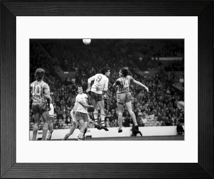 Framed Print : English League Division Two match at Maine Road. Manchester City 2 v Portsmouth 1