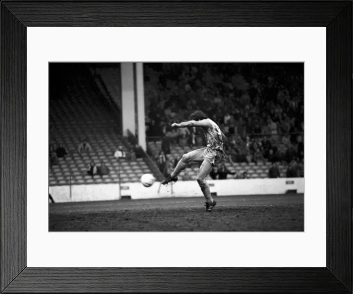 Framed Print : English League Division Two match at Maine Road. Manchester City 2 v Portsmouth 1 Framed Print : English League Division Two match at Maine Road. Manchester City 2 v Portsmouth 1