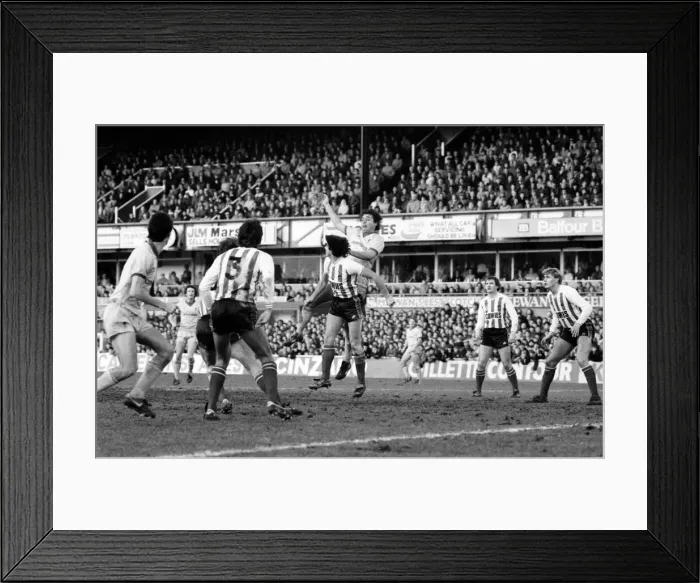Framed Print : English League Division match at Roker Park. Sunderland 0 v Liverpool 0. February 1984 Framed Print : English League Division match at Roker Park. Sunderland 0 v Liverpool 0. February 1984