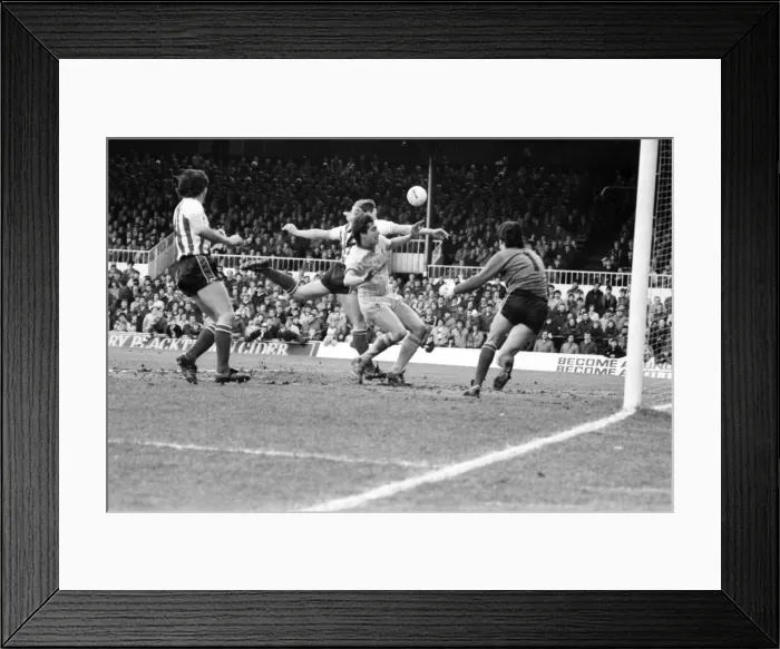 Framed Print : English League Division match at Roker Park. Sunderland 0 v Liverpool 0. February 1984 Framed Print : English League Division match at Roker Park. Sunderland 0 v Liverpool 0. February 1984