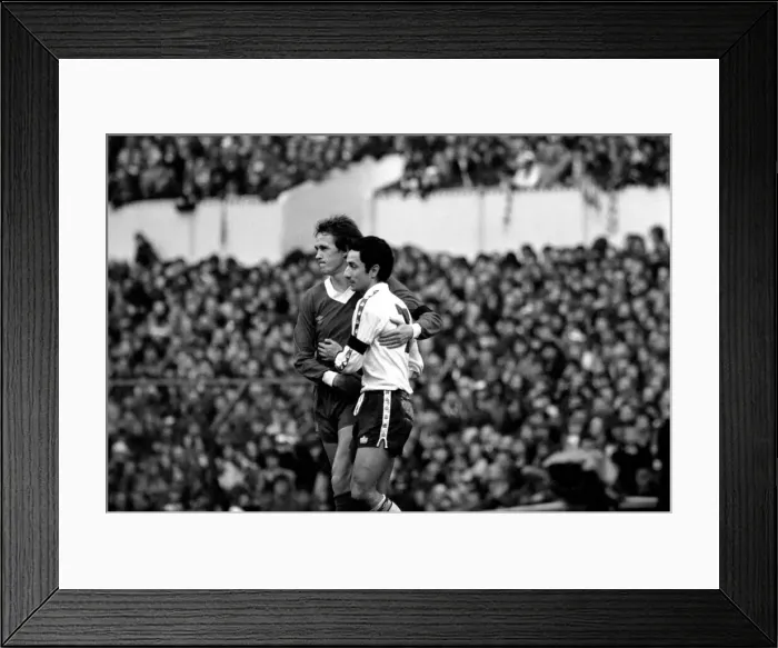 Framed Print : English FA Cup match at White Hart Lane. Tottenham Hotspur 0 v Liverpool 1 Framed Print : English FA Cup match at White Hart Lane. Tottenham Hotspur 0 v Liverpool 1
