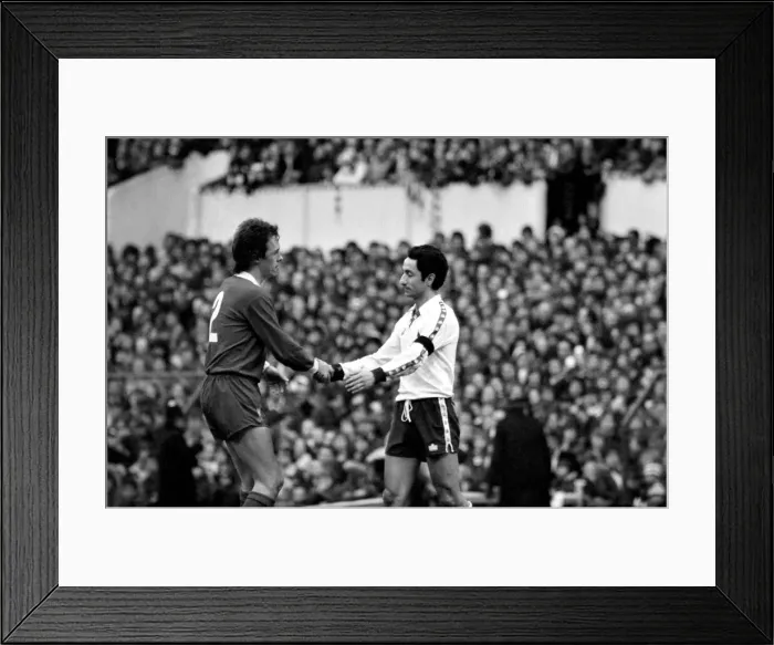 Framed Print : English FA Cup match at White Hart Lane. Tottenham Hotspur 0 v Liverpool 1 Framed Print : English FA Cup match at White Hart Lane. Tottenham Hotspur 0 v Liverpool 1