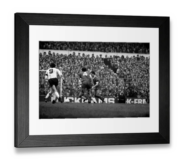 Framed Print : English FA Cup match at White Hart Lane. Tottenham Hotspur 0 v Liverpool 1