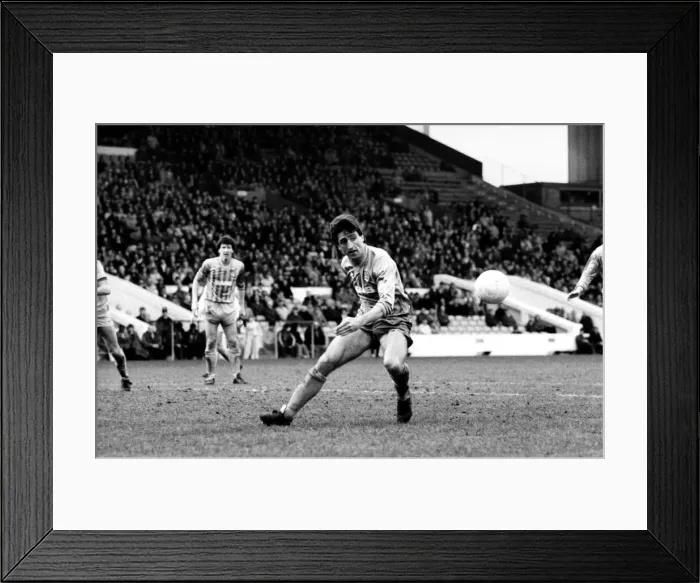 Framed Print : English League Division Two match at Maine Road. Manchester City 2 v Cardiff City 1 Framed Print : English League Division Two match at Maine Road. Manchester City 2 v Cardiff City 1