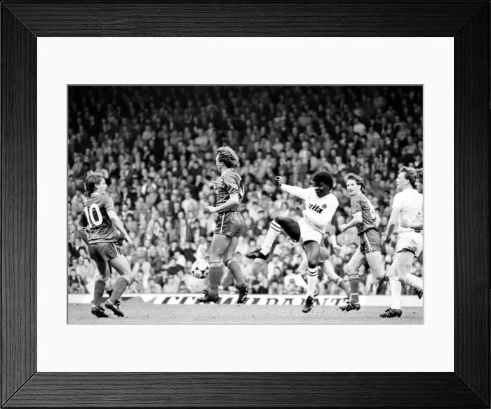 Framed Print : Liverpool v. Aston Villa. May 1985 MF21-05-017 The final score was a two one Framed Print : Liverpool v. Aston Villa. May 1985 MF21-05-017 The final score was a two one