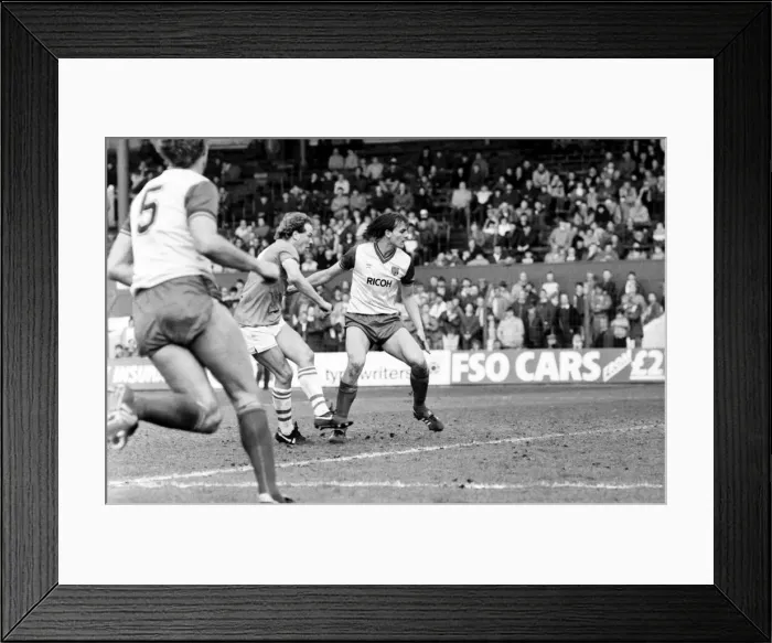 Framed Print : Stoke v. Everton. April 1985 MF21-51a-012 The final score was a two nil victory to Framed Print : Stoke v. Everton. April 1985 MF21-51a-012 The final score was a two nil victory to