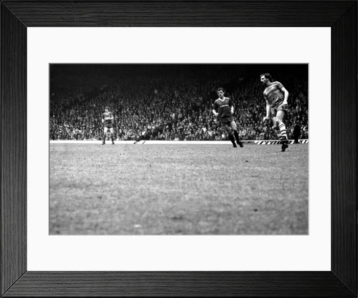 Framed Print : Liverpool v. Chelsea. May 1985 MF21-04-080 The final score was a four three Framed Print : Liverpool v. Chelsea. May 1985 MF21-04-080 The final score was a four three