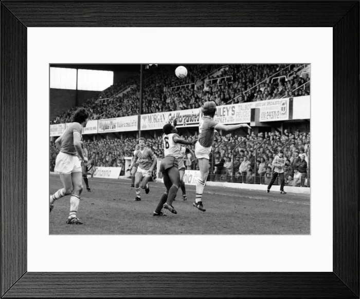 Framed Print : Stoke v. Everton. April 1985 MF21-51a-047 The final score was a two nil victory to