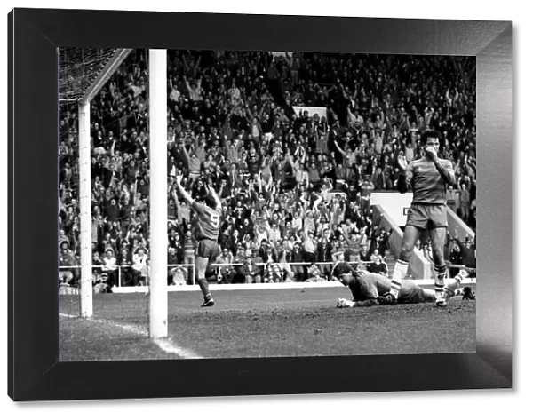 Liverpool v. Chelsea. May 1985 MF21-04-055 The final score was a four three