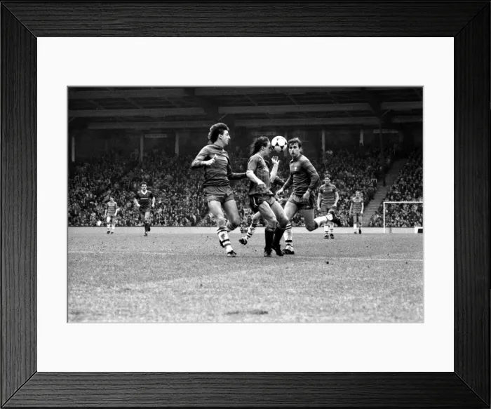 Framed Print : Liverpool v. Chelsea. May 1985 MF21-04-018 The final score was a four three Framed Print : Liverpool v. Chelsea. May 1985 MF21-04-018 The final score was a four three