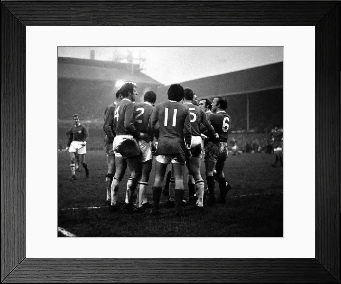 Framed Print : Manchester United and Leicester City players in a heated exchange during the match Framed Print : Manchester United and Leicester City players in a heated exchange during the match