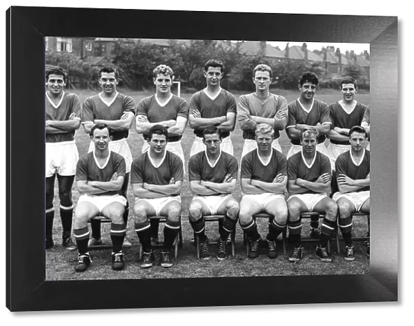 Manchester United pose for a team group photograph circa 1959 Left to Right - Back