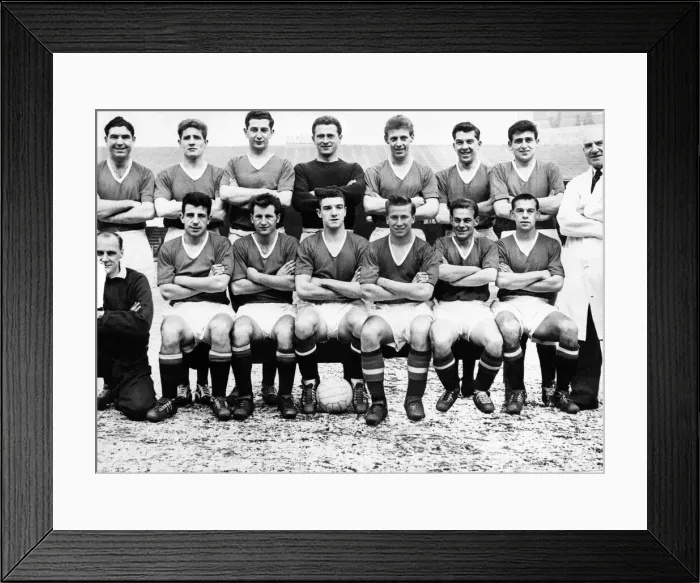 Framed Print : The Manchester United Football Team pictured March 1958