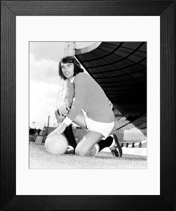 Framed Print : Manchester United player George Best at Old Trafford Circa 1971 Framed Print : Manchester United player George Best at Old Trafford Circa 1971