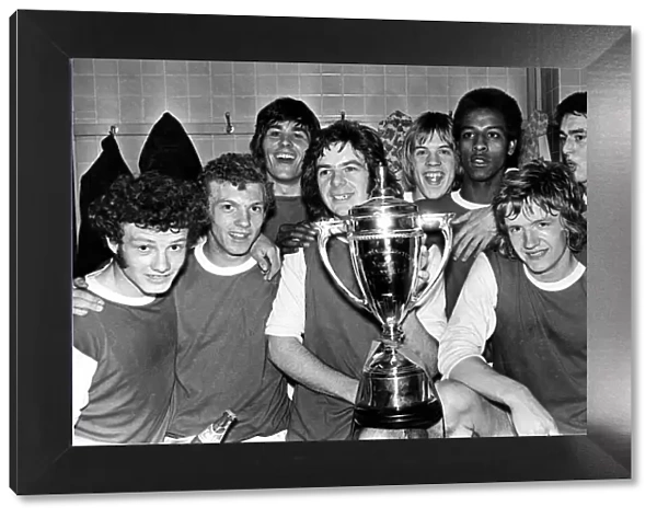 Sport - Football - Arsenal - 1971 - A jubilant Arsenal team celebrate after being