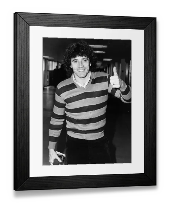 Framed Print : Kevin Keegan at Heathrow airport 1982
