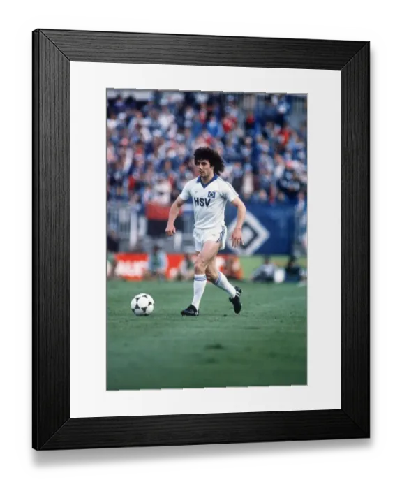 Framed Print : Kevin Keegan SV Hamburg in the European Cup Final 1980 Nottingham Forest V SV Hamburg Framed Print : Kevin Keegan SV Hamburg in the European Cup Final 1980 Nottingham Forest V SV Hamburg