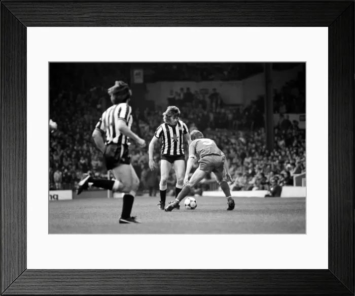 Framed Print : Liverpool v. Newcastle. April 1985 MF21-02-008 The final score was a Three one Framed Print : Liverpool v. Newcastle. April 1985 MF21-02-008 The final score was a Three one