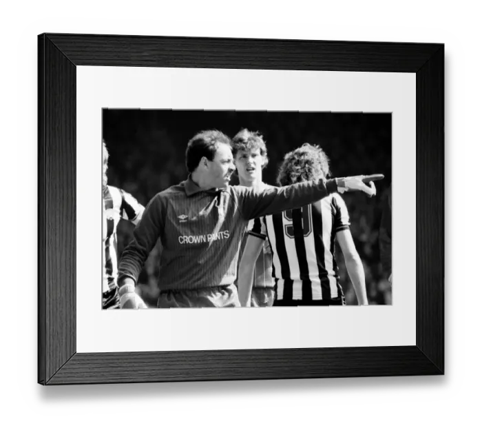 Framed Print : Liverpool v. Newcastle. April 1985 MF21-02-014 The final score was a Three one Framed Print : Liverpool v. Newcastle. April 1985 MF21-02-014 The final score was a Three one