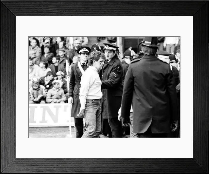 Framed Print : Liverpool v. Newcastle. April 1985 MF21-02-059 The final score was a Three one Framed Print : Liverpool v. Newcastle. April 1985 MF21-02-059 The final score was a Three one