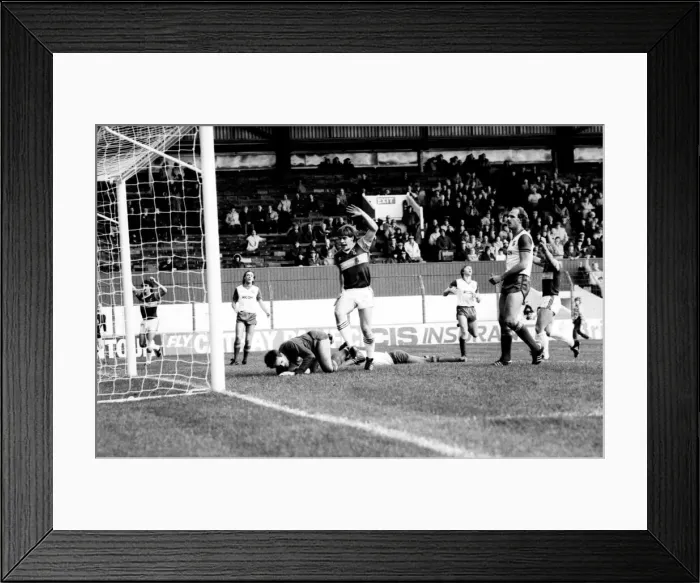 Framed Print : Stoke v. West Ham. October 1984 MF18-06-081 The final score was a four two Framed Print : Stoke v. West Ham. October 1984 MF18-06-081 The final score was a four two