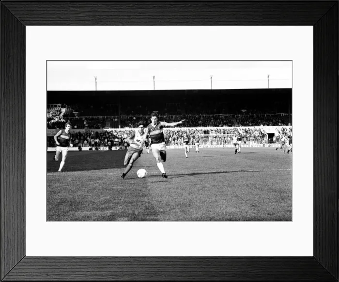 Framed Print : Stoke v. West Ham. October 1984 MF18-06-035 The final score was a four two Framed Print : Stoke v. West Ham. October 1984 MF18-06-035 The final score was a four two