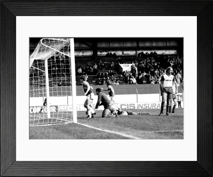 Framed Print : Stoke v. West Ham. October 1984 MF18-06-086 The final score was a four two Framed Print : Stoke v. West Ham. October 1984 MF18-06-086 The final score was a four two