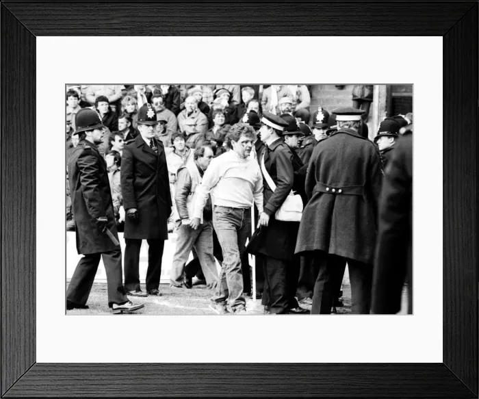 Framed Print : Liverpool v. Newcastle. April 1985 MF21-02-067 The final score was a Three one Framed Print : Liverpool v. Newcastle. April 1985 MF21-02-067 The final score was a Three one
