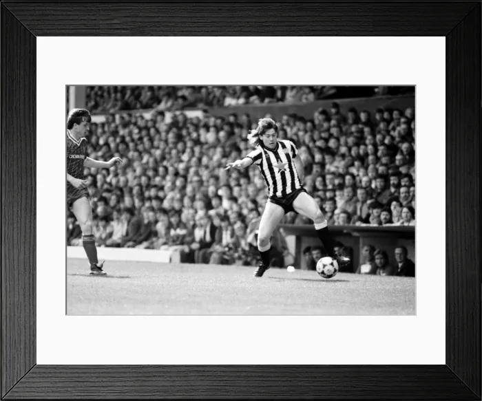 Framed Print : Liverpool v. Newcastle. April 1985 MF21-02-012 The final score was a Three one