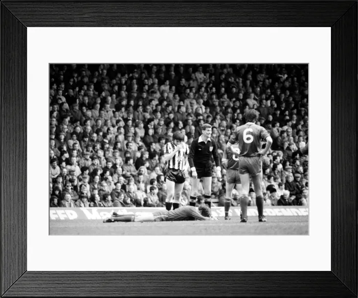 Framed Print : Liverpool v. Newcastle. April 1985 MF21-02-023 The final score was a Three one Framed Print : Liverpool v. Newcastle. April 1985 MF21-02-023 The final score was a Three one