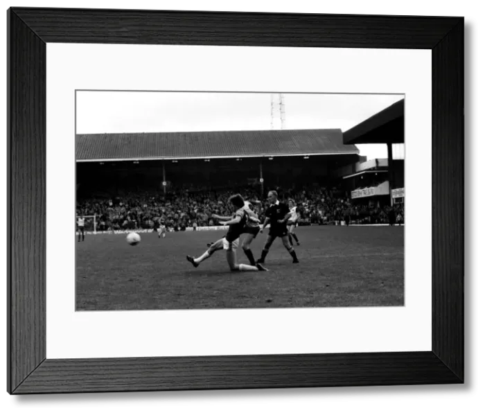 Framed Print : Stoke v. West Ham. October 1984 MF18-06-010 The final score was a four two Framed Print : Stoke v. West Ham. October 1984 MF18-06-010 The final score was a four two
