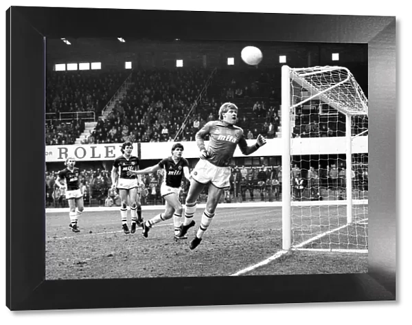 Stoke v. Aston Villa. March 1984 MF14-21-071 The final score was a one nil