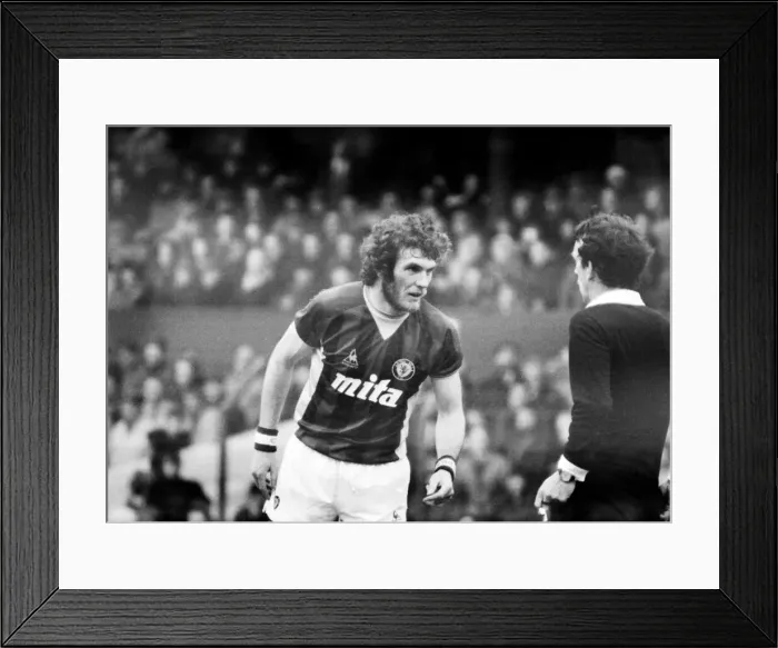 Framed Print : Stoke v. Aston Villa. March 1984 MF14-21-049 The final score was a one nil Framed Print : Stoke v. Aston Villa. March 1984 MF14-21-049 The final score was a one nil