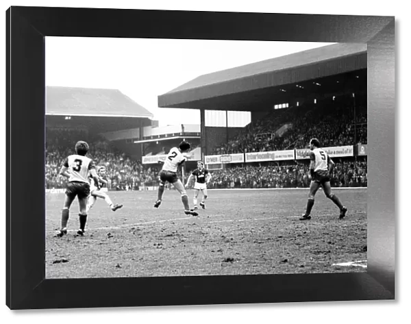 Stoke v. Aston Villa. March 1984 MF14-21-044 The final score was a one nil