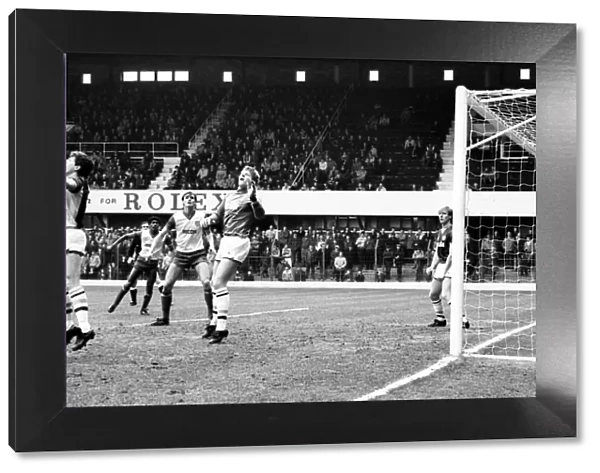 Stoke v. Aston Villa. March 1984 MF14-21-066 The final score was a one nil