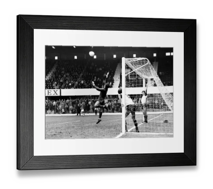 Framed Print : Stoke v. Aston Villa. March 1984 MF14-21-043 The final score was a one nil