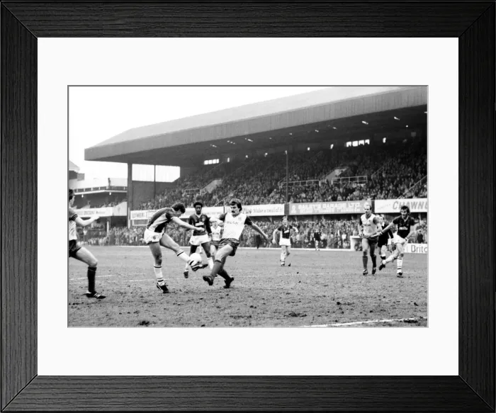 Framed Print : Stoke v. Aston Villa. March 1984 MF14-21-046 The final score was a one nil Framed Print : Stoke v. Aston Villa. March 1984 MF14-21-046 The final score was a one nil