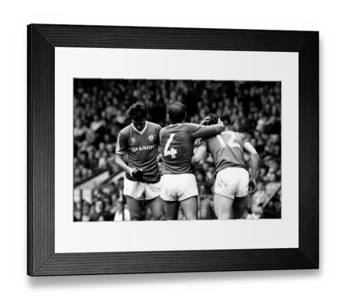 Framed Print : Manchester United v. Birmingham. April 1984 MF15-04-014 The final score was a one